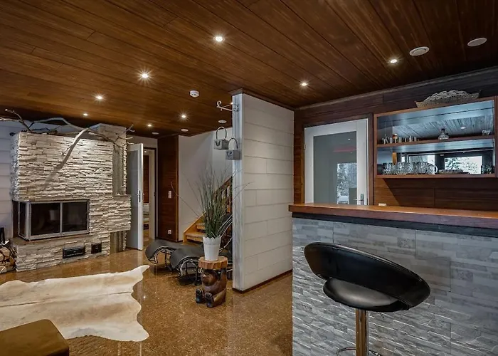 Magnificent In The Peace Of Nature Vila